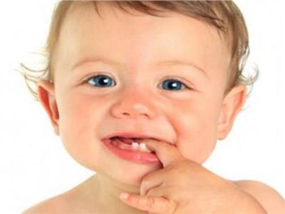 天冷了，寶寶的小臉蛋開始“報(bào)警”啦！